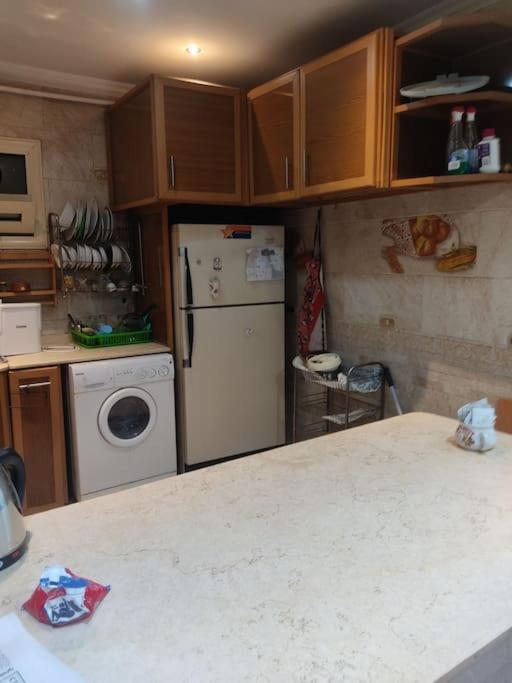 Apartment Doqi 3 2 Bathroom Wifi Near Nile Cairo