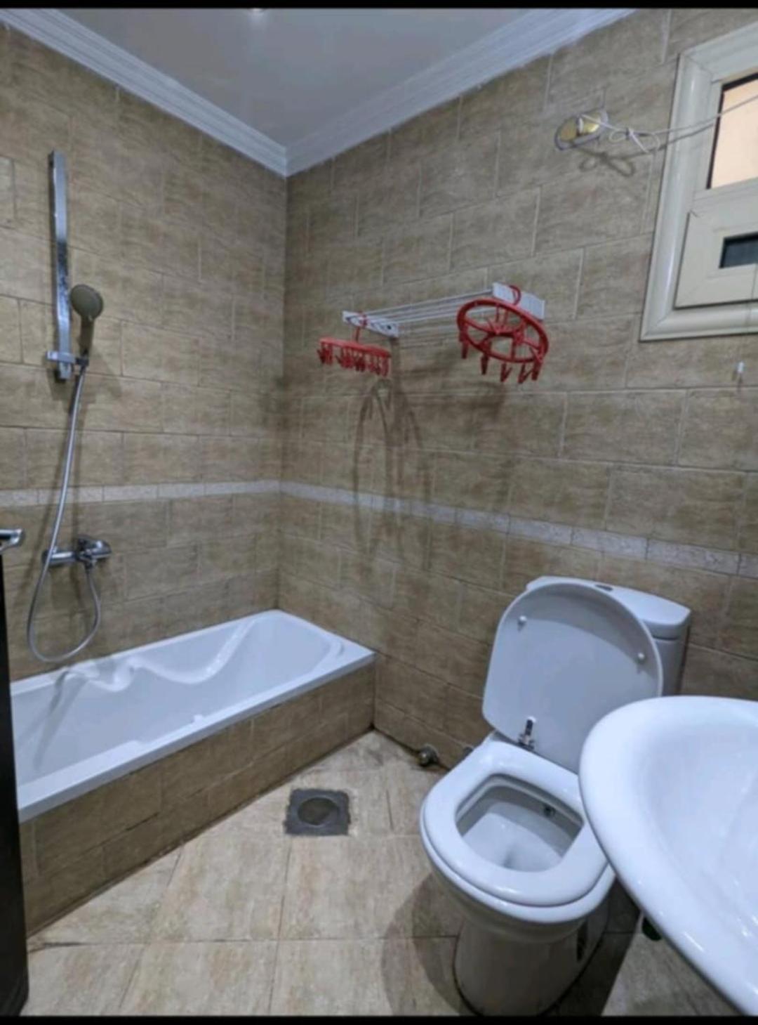 Doqi 3 2 Bathroom Wifi Near Nile Cairo