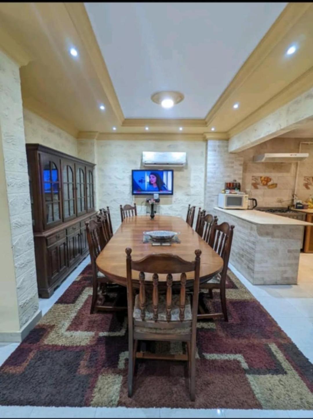 Apartment Doqi 3 2 Bathroom Wifi Near Nile Cairo