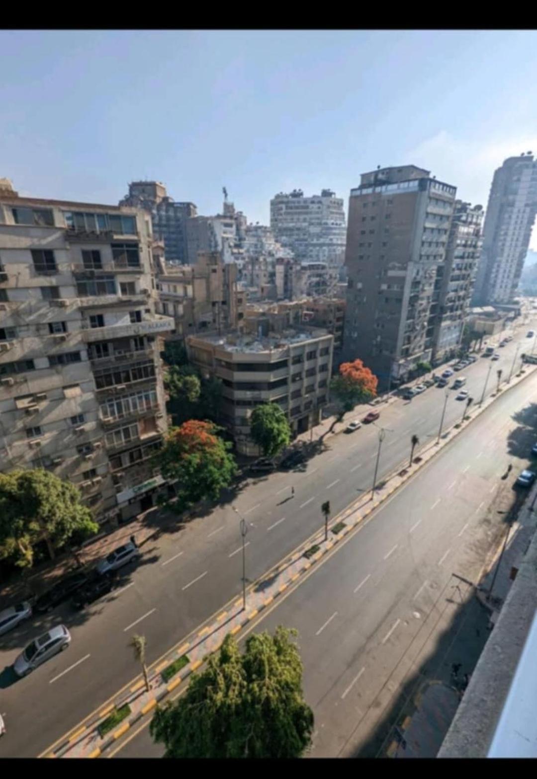 Apartment Doqi 3 2 Bathroom Wifi Near Nile Cairo